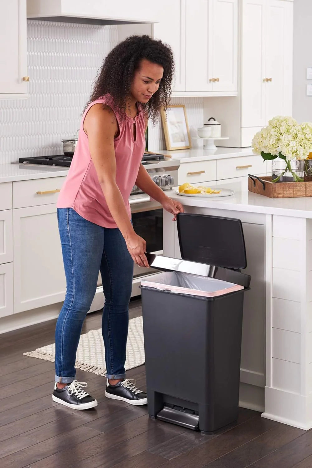 Rubbermaid Premier Series III Step-On 13 Gallon Trash Can for Home and Kitchen